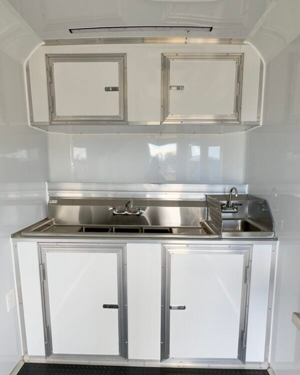Cynergy Cargo 6X12SA Cargo / Enclosed Trailer