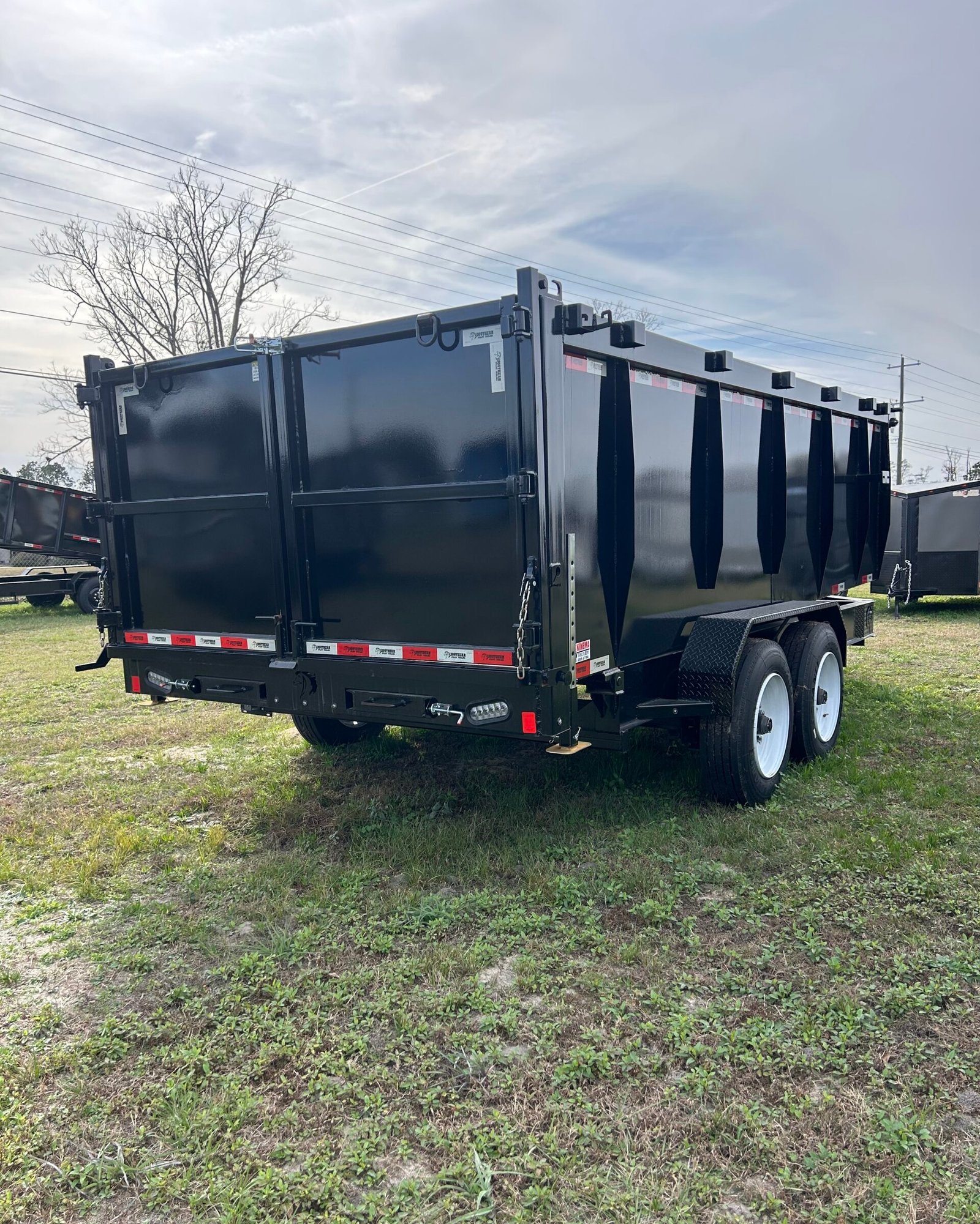 New 2025 Southern Utility 7x16TA Dump Trailer - Image 3