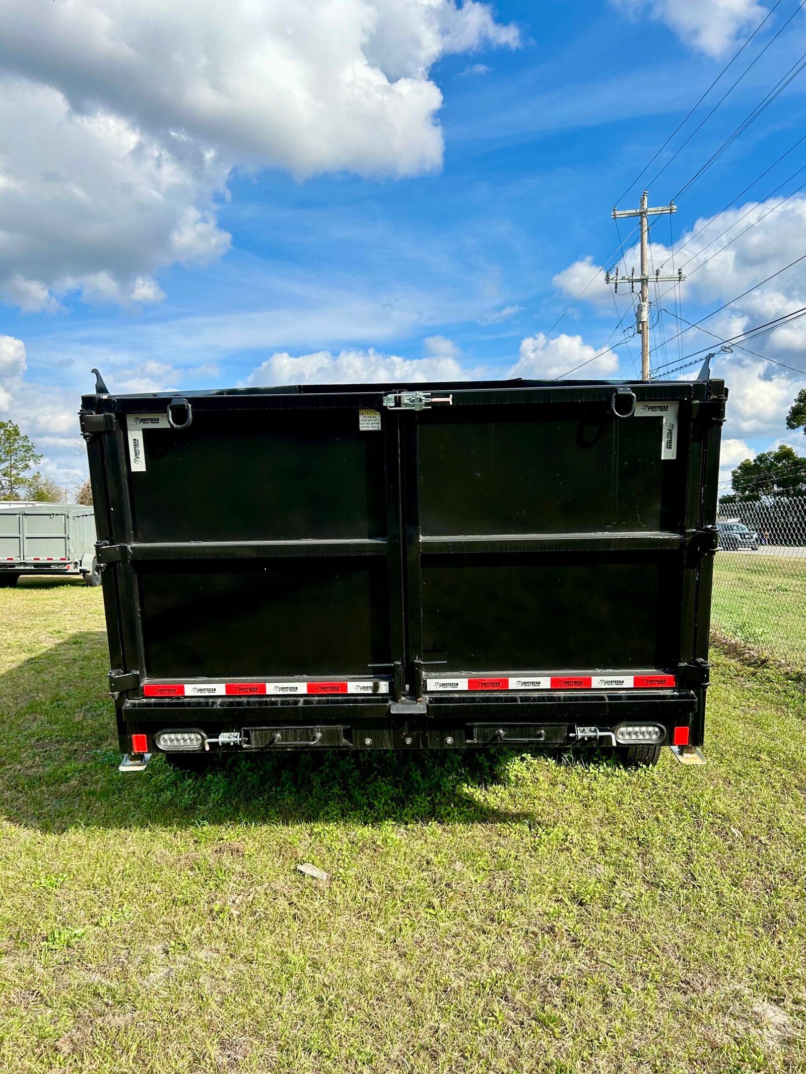 New 2025 Southern Utility 7x16TA Dump Trailer - Image 4