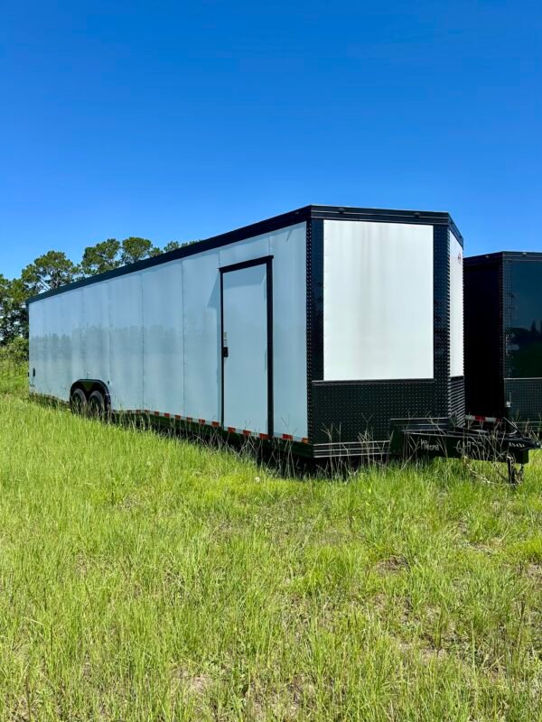 New Cynergy Cargo basic 8.5x32TA Cargo / Enclosed Trailer