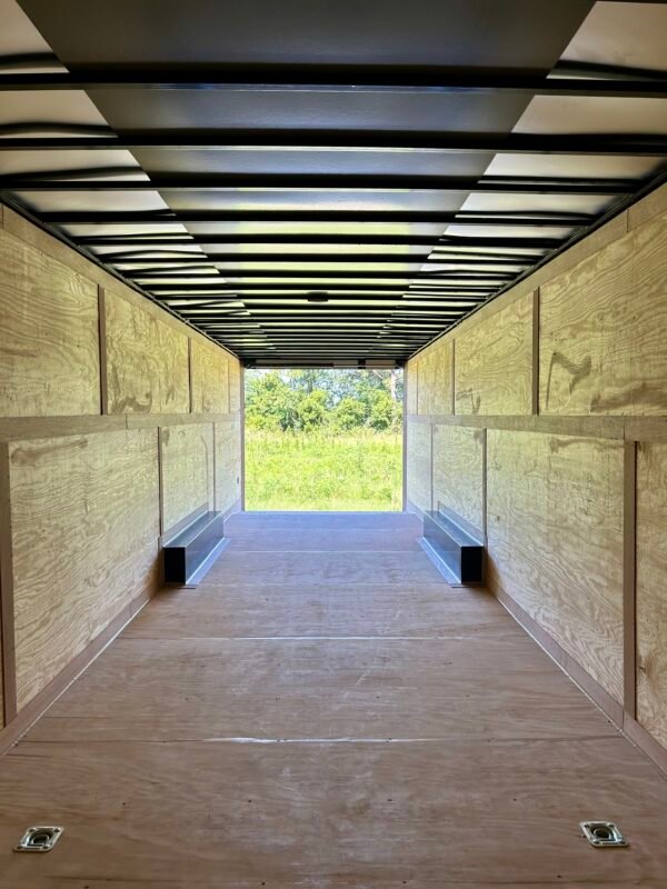 New Cynergy Cargo basic 8.5x32TA Cargo / Enclosed Trailer