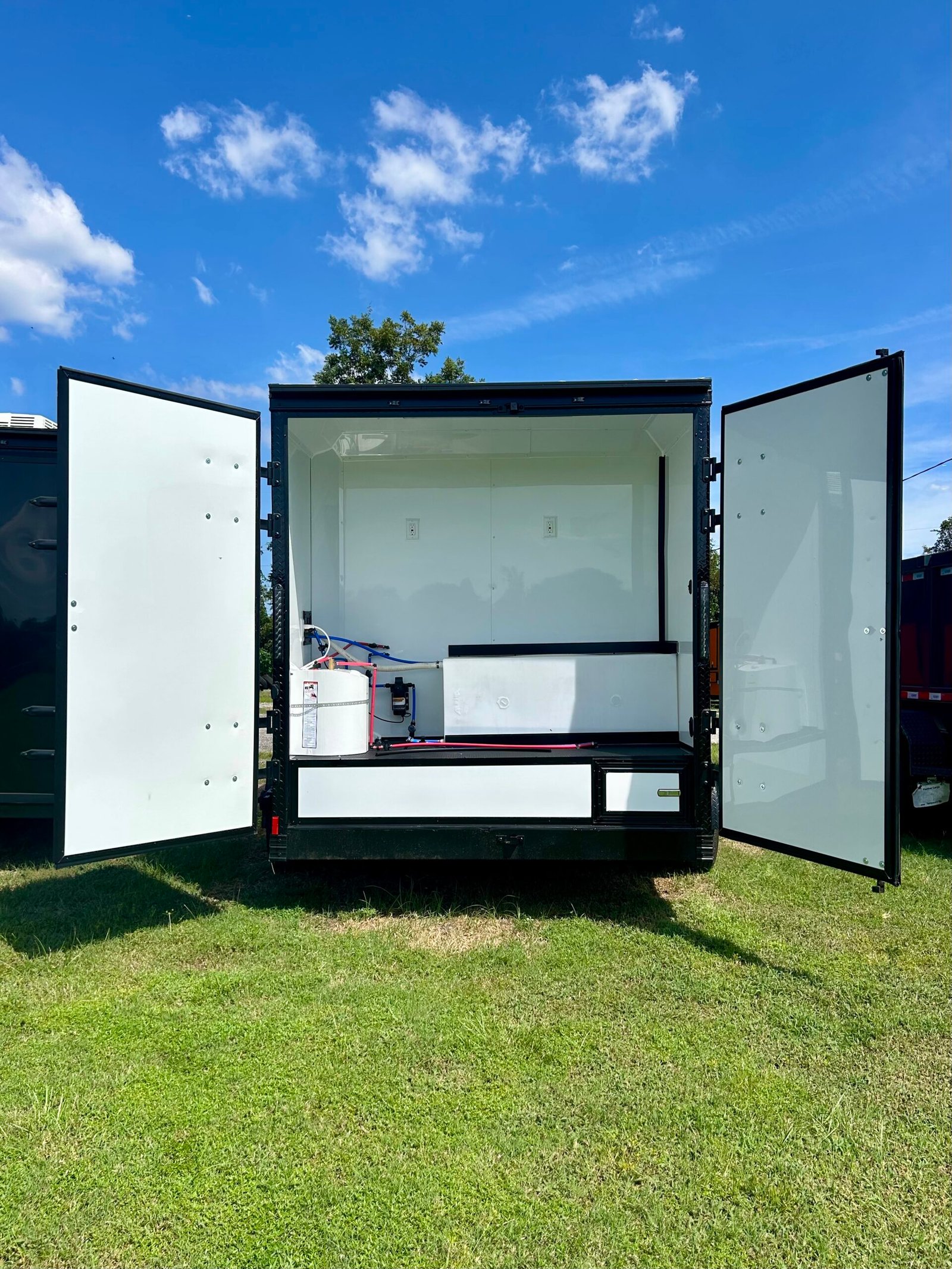 New Cynergy Cargo 7X14TA Pet Grooming Trailer - Image 8