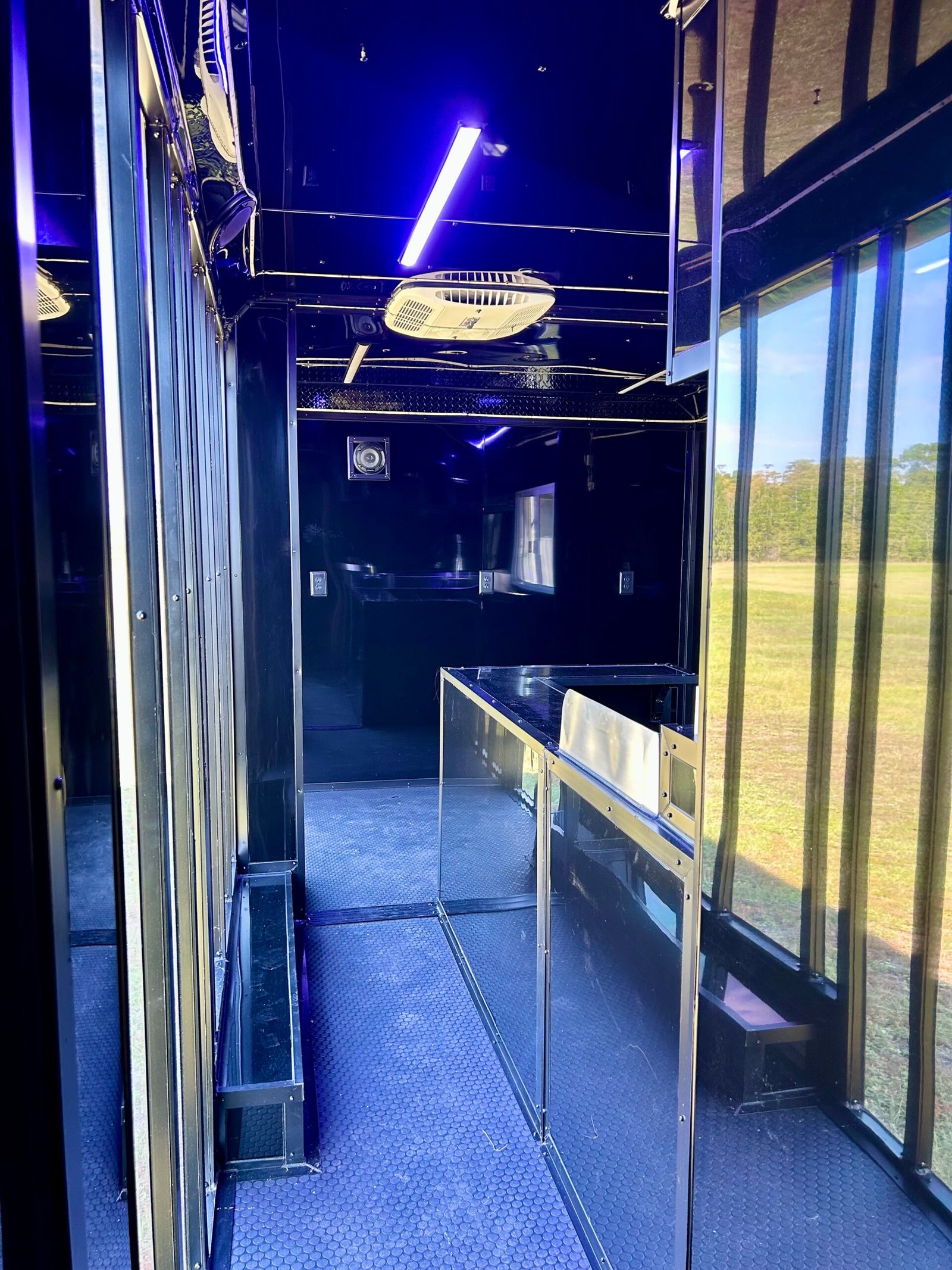 Cynergy Cargo 8.5X18TA Vending / Concession Trailer - Image 2